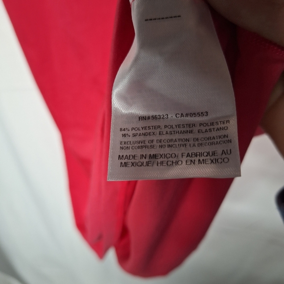 Nike Woman's V-Neck Shirt - Picture 5 of 8